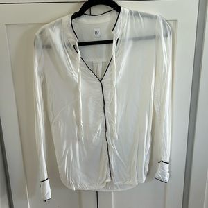 White tie neck blouse with black piping